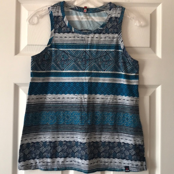 Cute little tank top perfect for summer - Picture 4 of 5